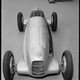 Illustration for article titled The Amazing Vintage Car Photography of Zoltan Glass
